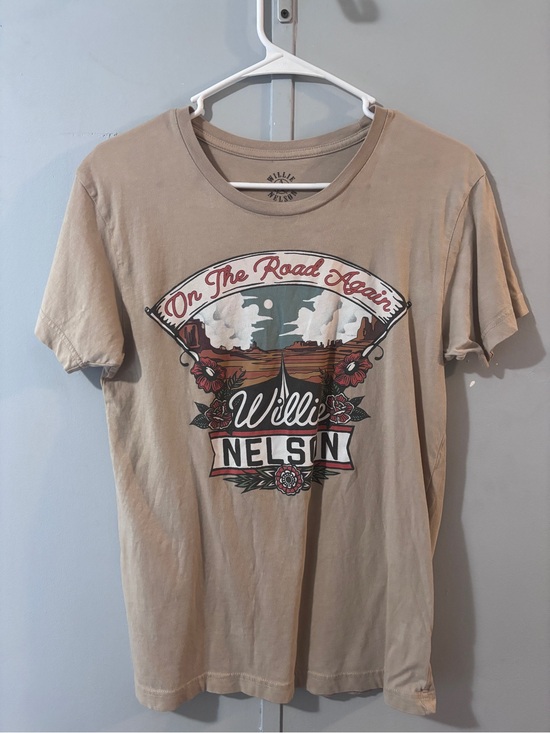 Willie Nelson Other - Willie Nelson Beige 'On The Road Again' Graphic Short Sleeve Tee